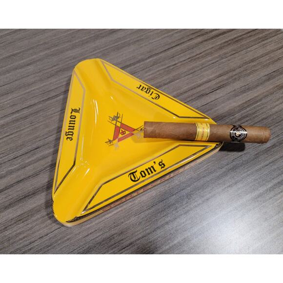 Cigar Ashtray Large Yellow Ceramic Retro Indoor Outdoor NEW 3 cigars rest - Picture 3 of 3
